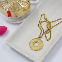 Load image into Gallery viewer, Ayatul Kursi Cubic Zirconia Round Pendant
